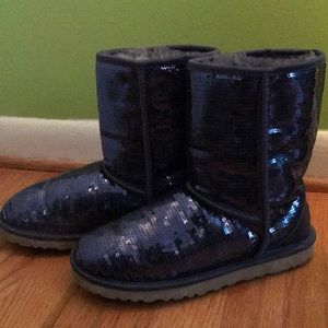 Gently used purple sequins ugg short boots. Size 8